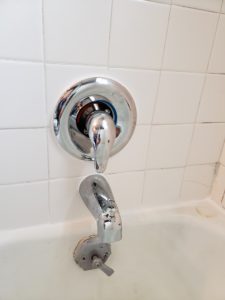 Bathtub faucet replacement5
